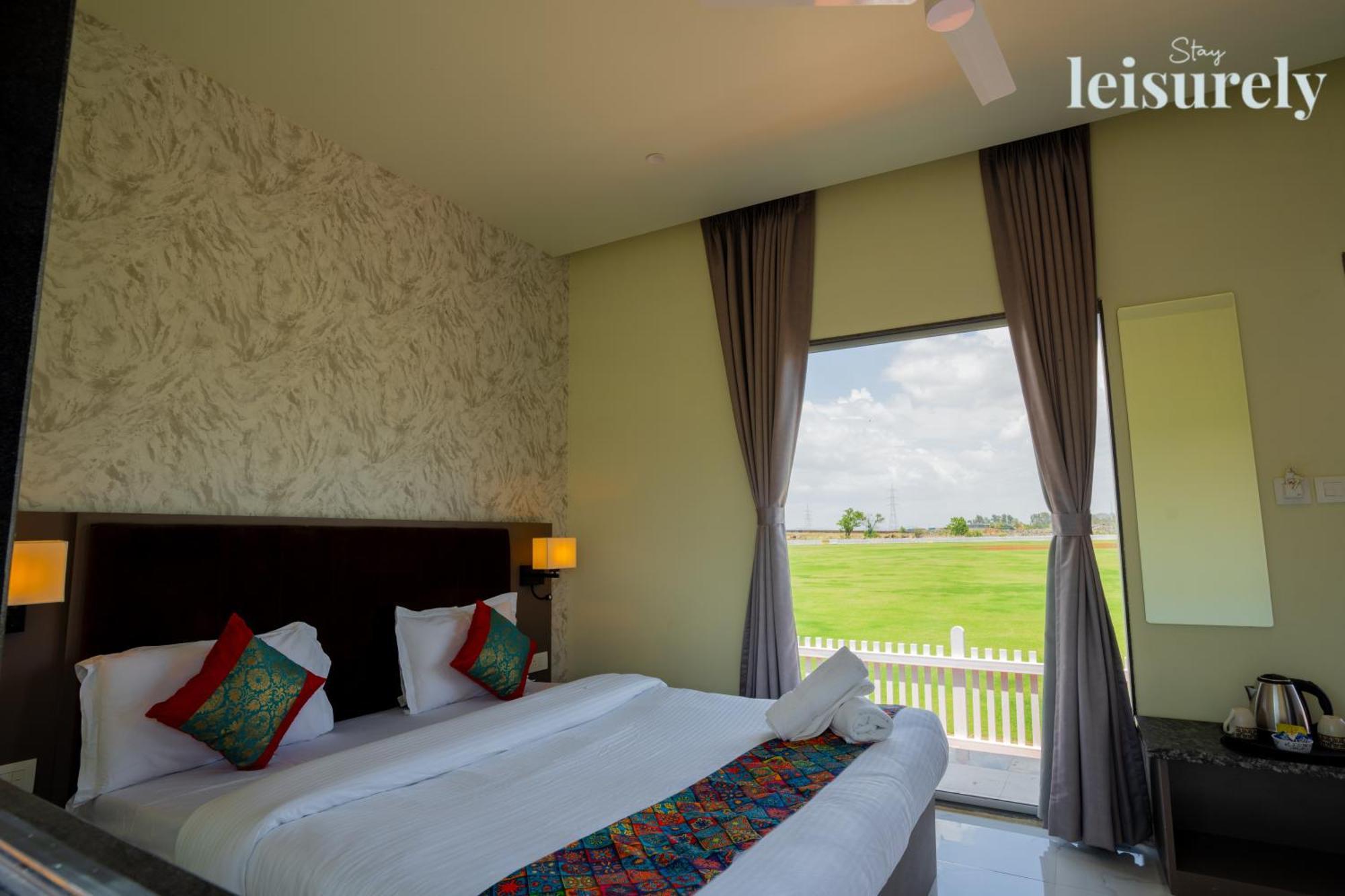 Stay Leisurely - Pavilion By The Hills, Lonavala - Stadium View Rooms Bagian luar foto