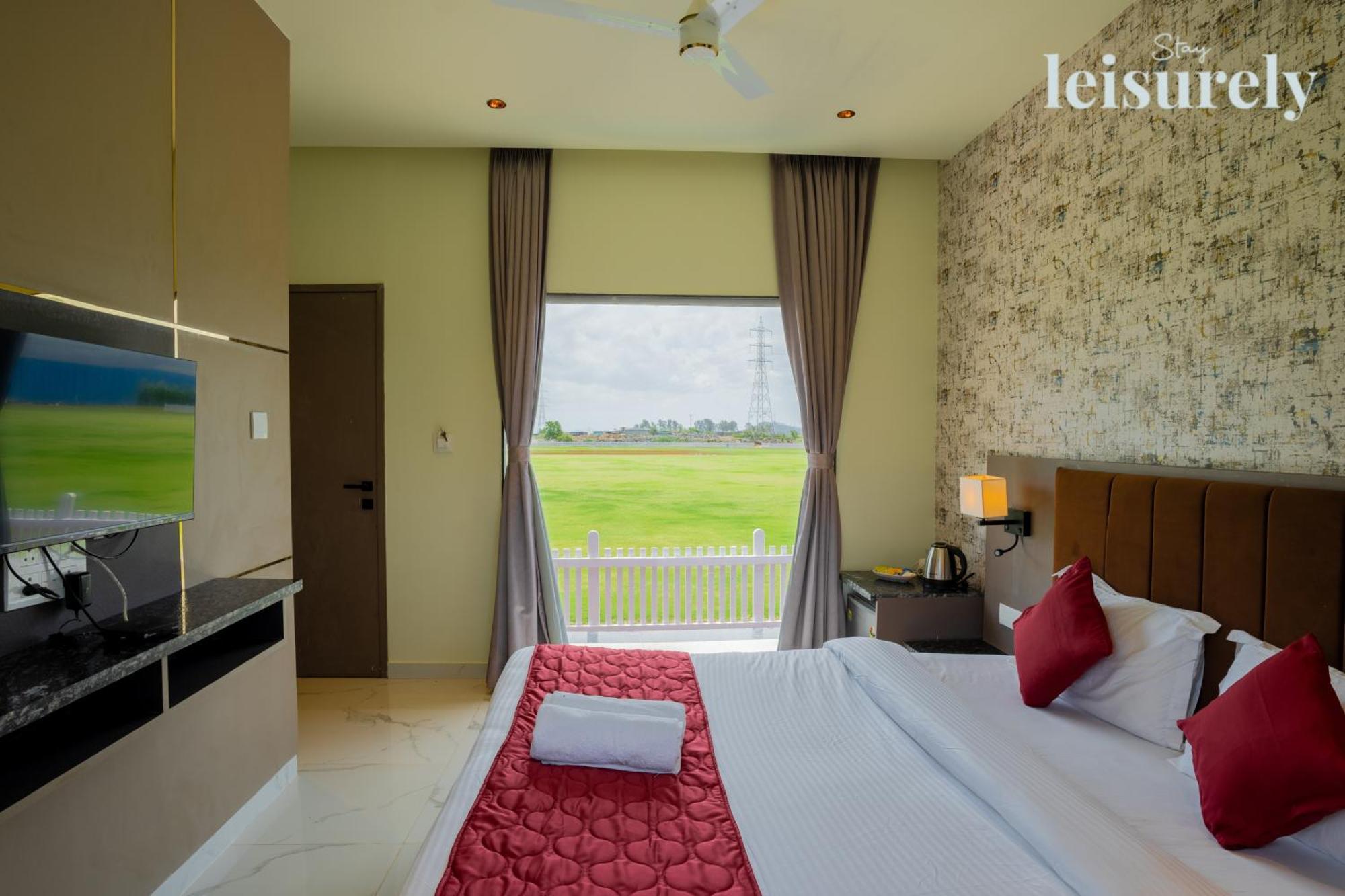 Stay Leisurely - Pavilion By The Hills, Lonavala - Stadium View Rooms Bagian luar foto