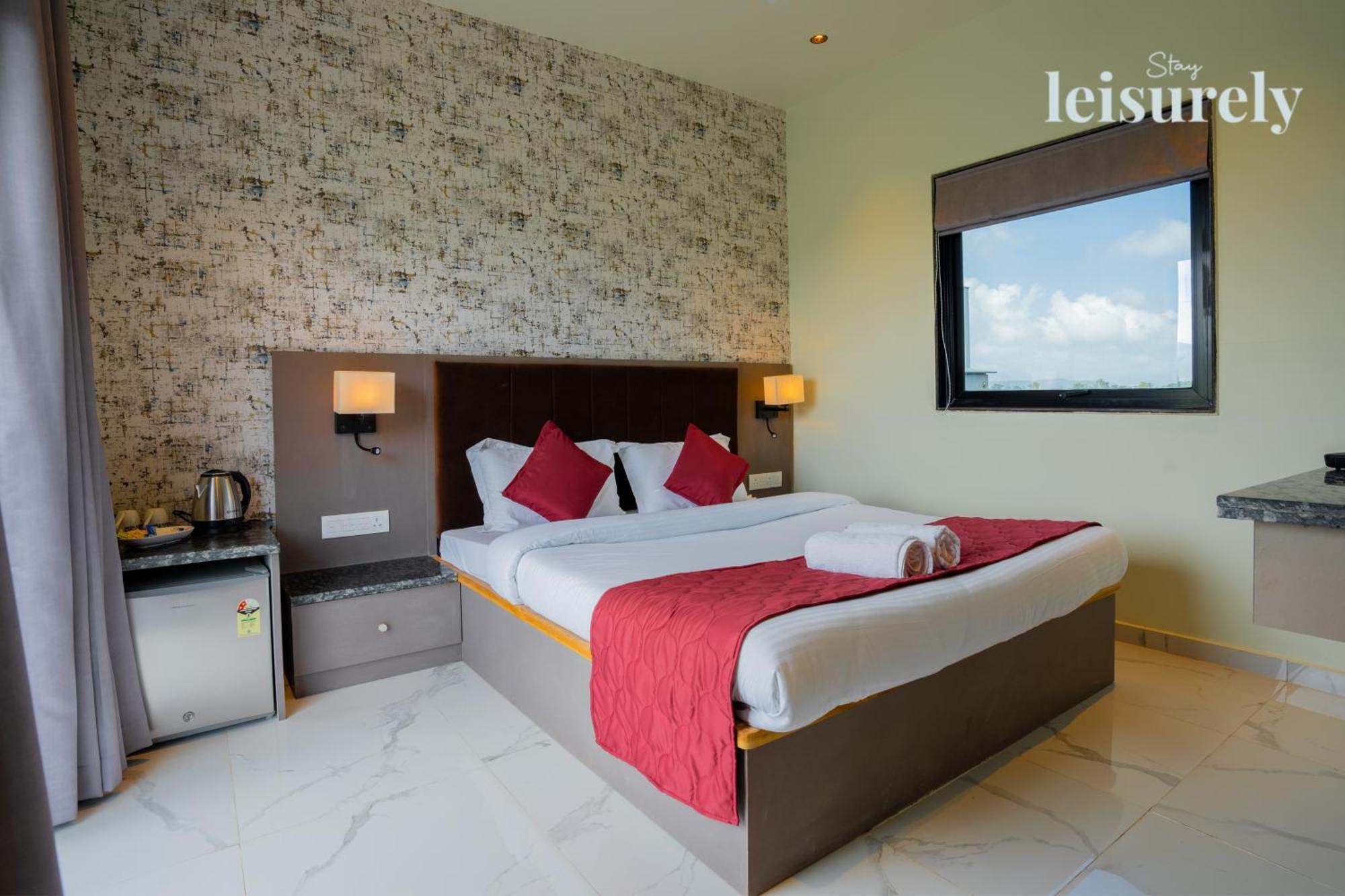 Stay Leisurely - Pavilion By The Hills, Lonavala - Stadium View Rooms Bagian luar foto